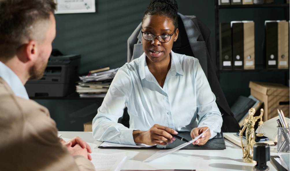 Étude de dossier de crédit immobilier par un avocat en droit bancaire